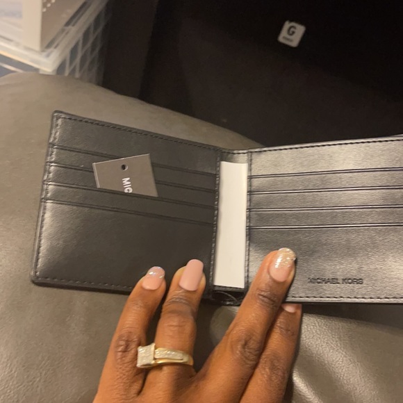 MICHAEL KORS MENS WALLET - Picture 3 of 4